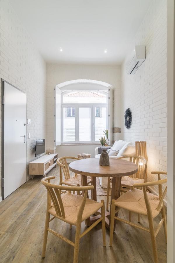 Casa Boma Lisboa - Design Apartment With Private Vegetal Terrace - Lapa VII Luaran gambar